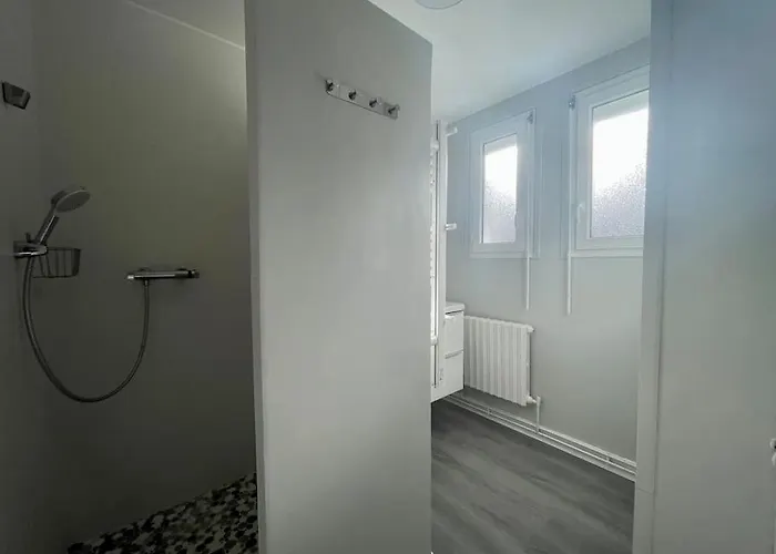 Horizon By Melrose *