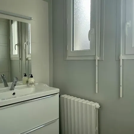 Horizon By Melrose *