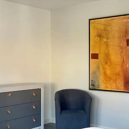 Horizon By Melrose *