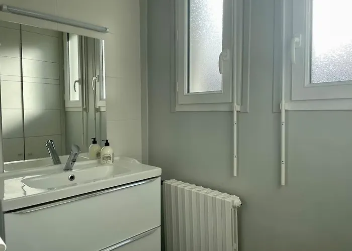 Horizon By Melrose *